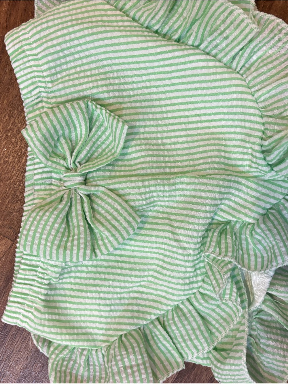 Girls Green and White Striped Seersucker Bow Accent Shorts